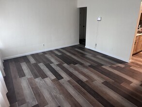 8414 Rosalind Ct in St. Louis, MO - Building Photo - Building Photo