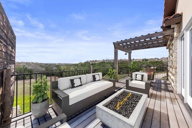 property at 2601 N Quinlan Park Rd