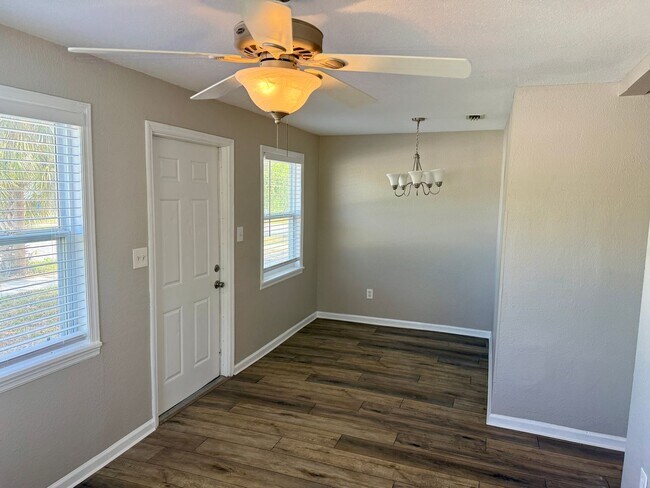 601 McLennan St in Clearwater, FL - Building Photo - Building Photo