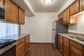 Park Place Apartments in Stevens Point, WI - Building Photo - Building Photo