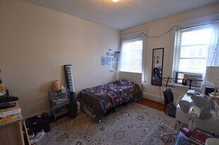 80 Kilmarnock St, Unit 27 in Boston, MA - Building Photo