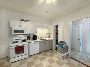 39 Hall Pl in Quincy, MA - Building Photo - Building Photo