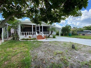 5514 Lagoon Dr in Fort Lauderdale, FL - Building Photo - Building Photo