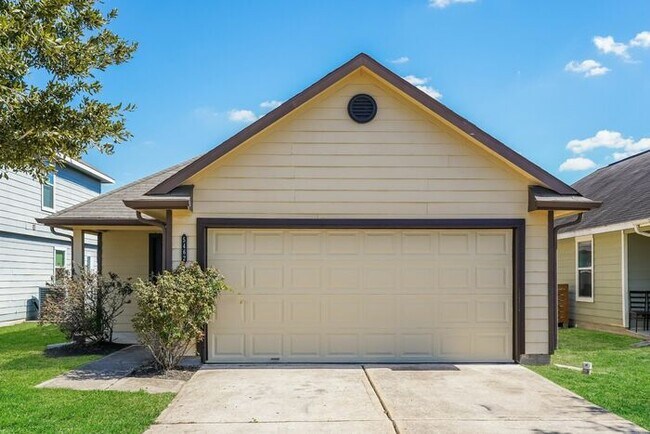 property at 5462 Plantation Forest Dr