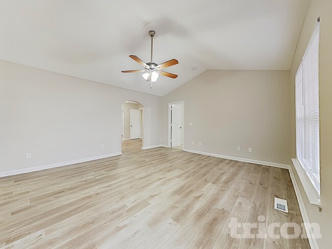 615 Flicker St in Concord, NC - Foto de edificio - Building Photo