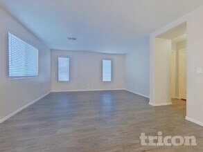 23634 W Tamarisk Ave in Buckeye, AZ - Foto de edificio - Building Photo