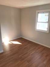 230 Roosevelt St, Unit 0 in Providence, RI - Building Photo - Building Photo