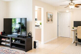 5910 Morningstar Cir in Delray Beach, FL - Building Photo - Building Photo