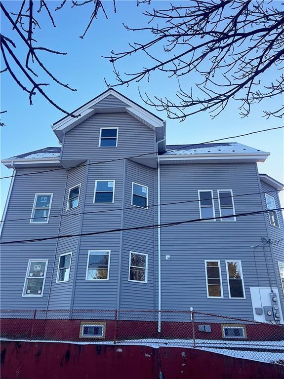 48 Riverdale St-Unit -2 in Providence, RI - Foto de edificio - Building Photo