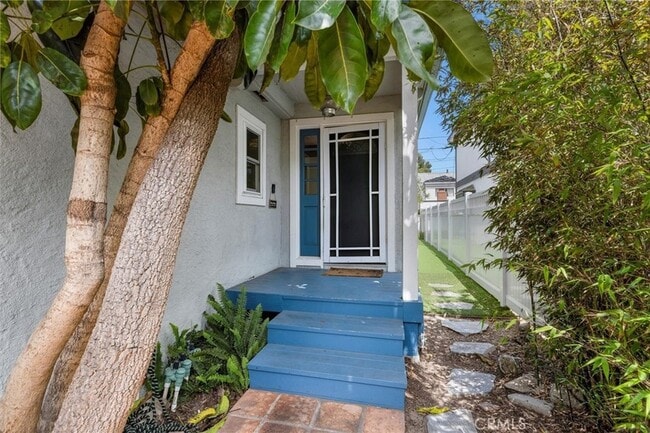 3528 Pacific Ave in Manhattan Beach, CA - Building Photo - Building Photo