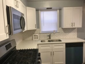 5742 W Lawrence Ave in Chicago, IL - Building Photo - Building Photo