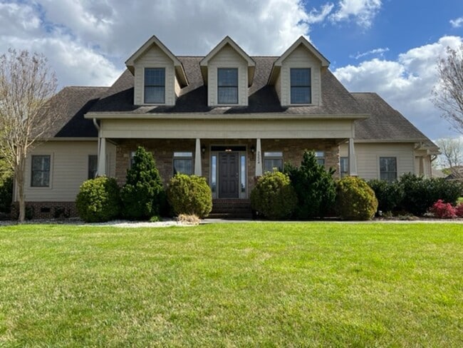 property at 2224 Monticello Dr