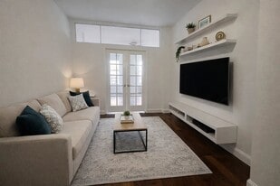 5-16 47th Road in Queens, NY - Building Photo