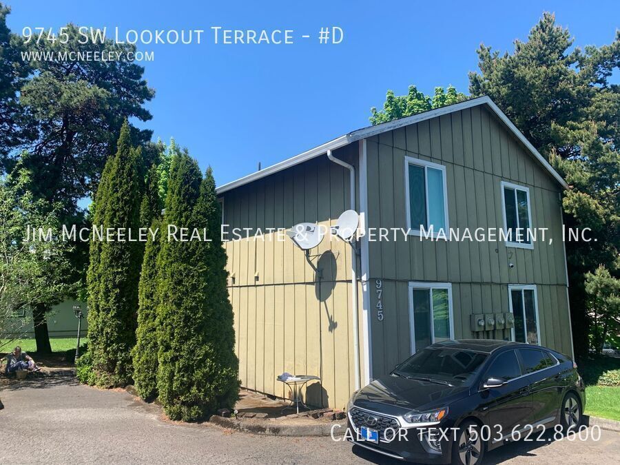 9745 SW Lookout Terrace in Beaverton, OR - Building Photo
