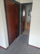 6535 Beloit Rd in West Allis, WI - Building Photo - Building Photo