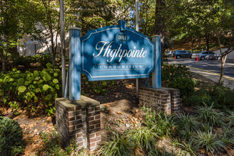 Highpointe Condominium in Alexandria, VA - Building Photo - Building Photo