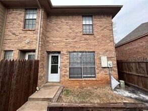 7425 Kingswood Dr in Fort Worth, TX - Building Photo - Building Photo