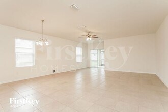 2617 SW 9th Pl in Cape Coral, FL - Building Photo - Building Photo