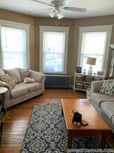 140 Brooks St, Unit 1 in Boston, MA - Building Photo - Building Photo