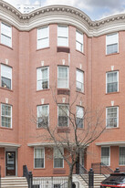 100 Tidewater St Apartments