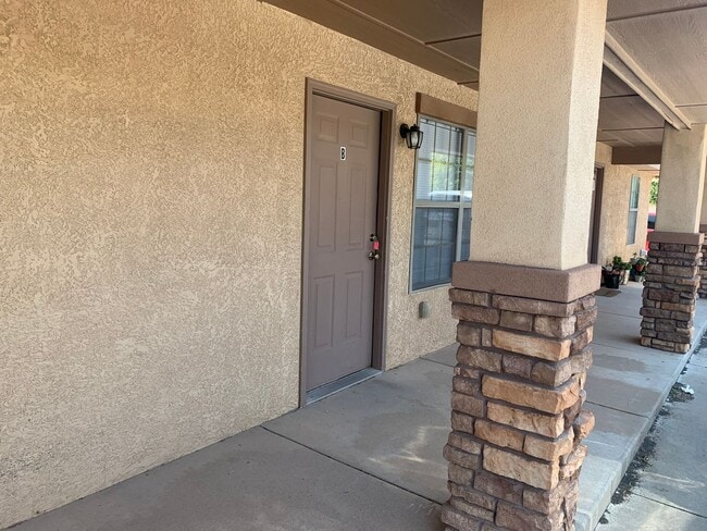 1521 Arizona Dr in Portales, NM - Building Photo - Building Photo