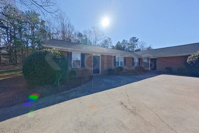 218 Deer Pkwy in Athens, GA - Building Photo - Building Photo