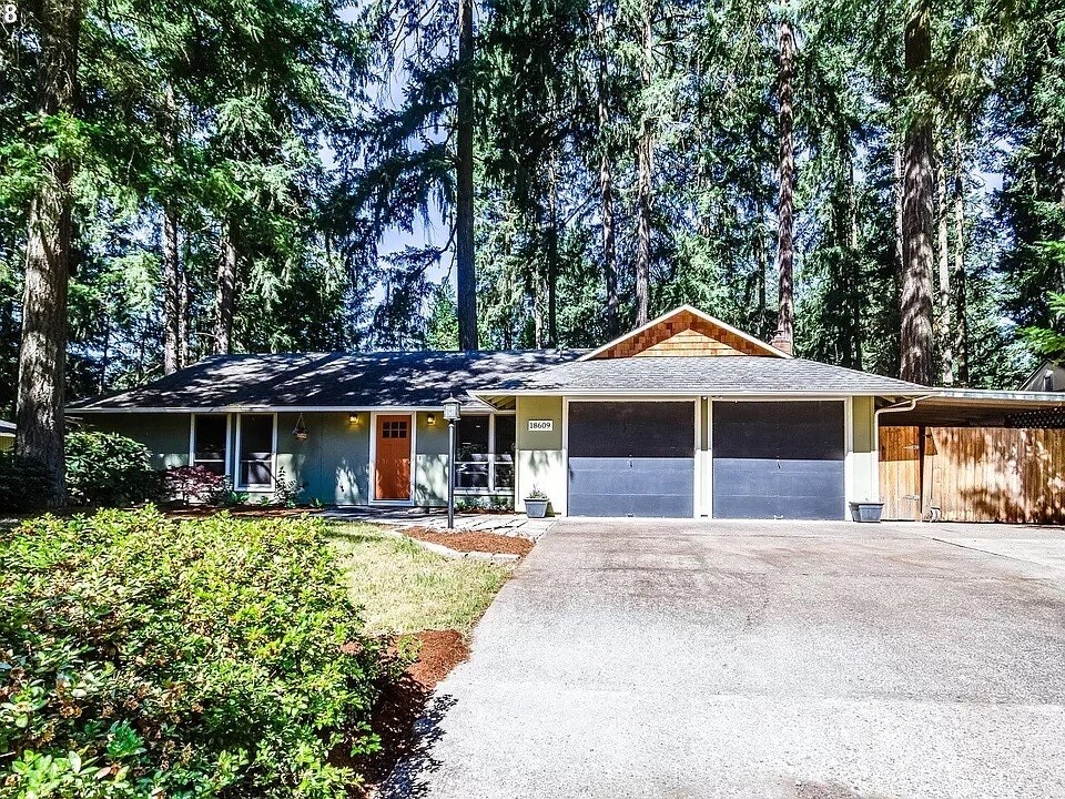 18609 Kristi Way in Lake Oswego, OR - Building Photo