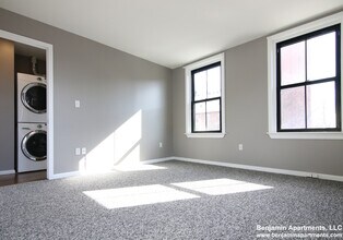 153 W Brookline St, Unit 4 in Boston, MA - Building Photo - Building Photo