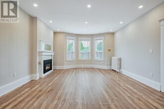 333-333 Harbord St in Toronto, ON - Building Photo - Building Photo