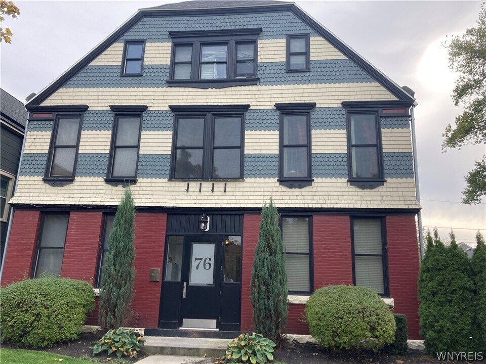 76 Tracy St in Buffalo, NY - Building Photo