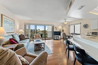 1605 S US Hwy 1, Unit B406 in Jupiter, FL - Foto de edificio - Building Photo