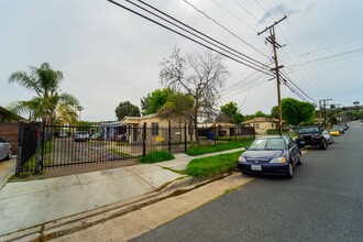 811-821 W Palm Ave in El Cajon, CA - Building Photo - Building Photo