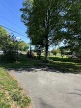 8033 Devlin Rd in Linton Hall, VA - Building Photo - Building Photo