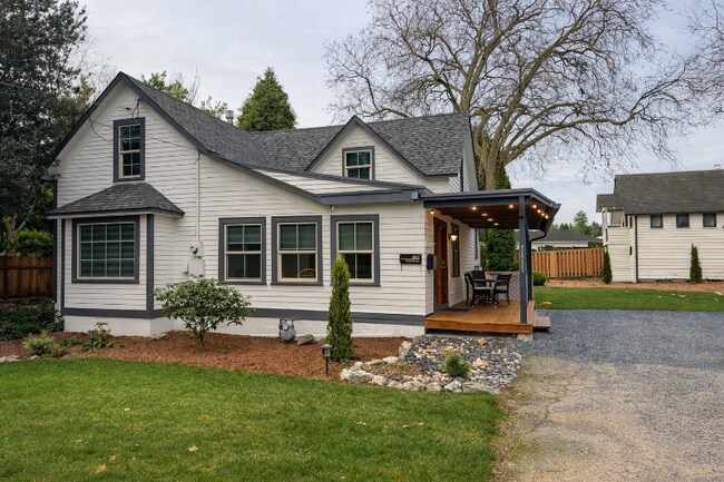 property at 6143 Vista Dr