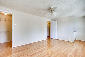 6075 Cedar Wood Dr in Columbia, MD - Building Photo - Building Photo