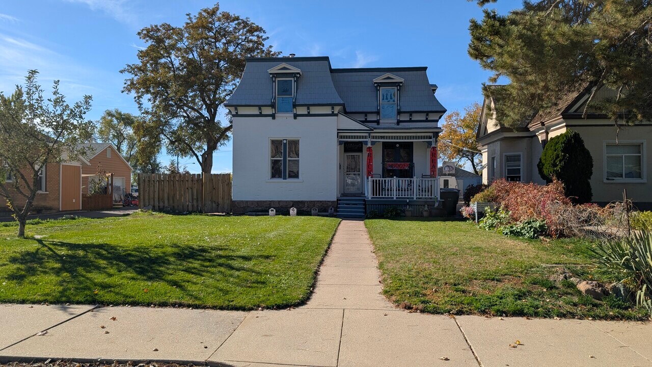 2135 Adams Ave in Ogden, UT - Building Photo