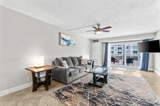 4511 S Ocean Blvd in Highland Beach, FL - Building Photo - Building Photo