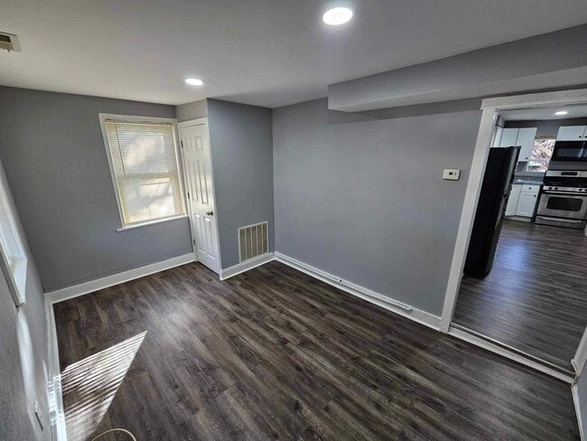 property at 1900 Deering Ave
