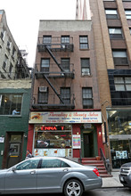 164 E 56th St in New York, NY - Building Photo - Building Photo