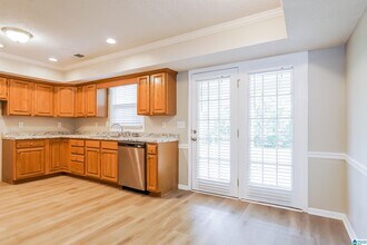 101 Red Oak Dr in Alabaster, AL - Building Photo - Building Photo