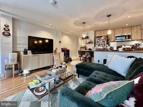 2017 13th St NW in Washington, DC - Building Photo - Building Photo