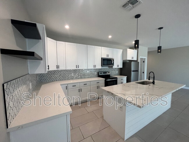 120 S 91st Dr in Tolleson, AZ - Building Photo - Building Photo