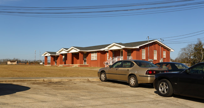 500 Chaucer Rd in Waynesboro, GA - Building Photo - Building Photo