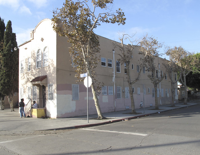 7501 S Central Ave in Los Angeles, CA - Building Photo - Building Photo