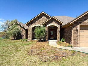 13871 E Reno Ave in Choctaw, OK - Building Photo - Building Photo