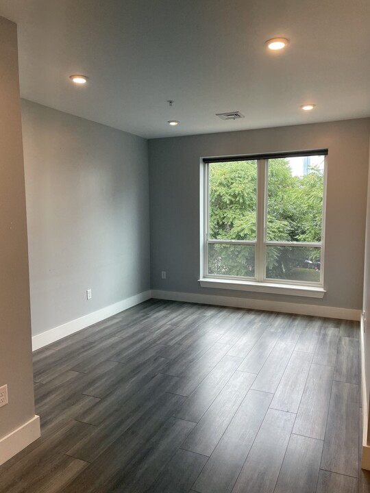 55 W 5th St, Unit 309 in Boston, MA - Building Photo