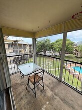 5961 N Falls Cir Dr in Lauderhill, FL - Building Photo - Building Photo