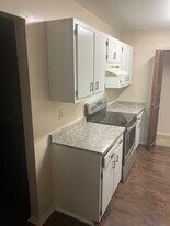 1080 Buffet St, Unit Apt D in Baker, LA - Building Photo