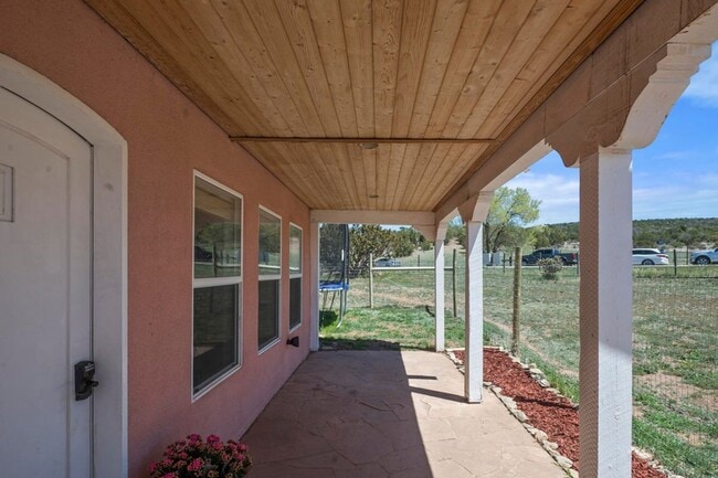 2 Sage Ct in Edgewood, NM - Building Photo - Building Photo