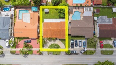 10350 SW 4th St in Miami, FL - Building Photo - Building Photo